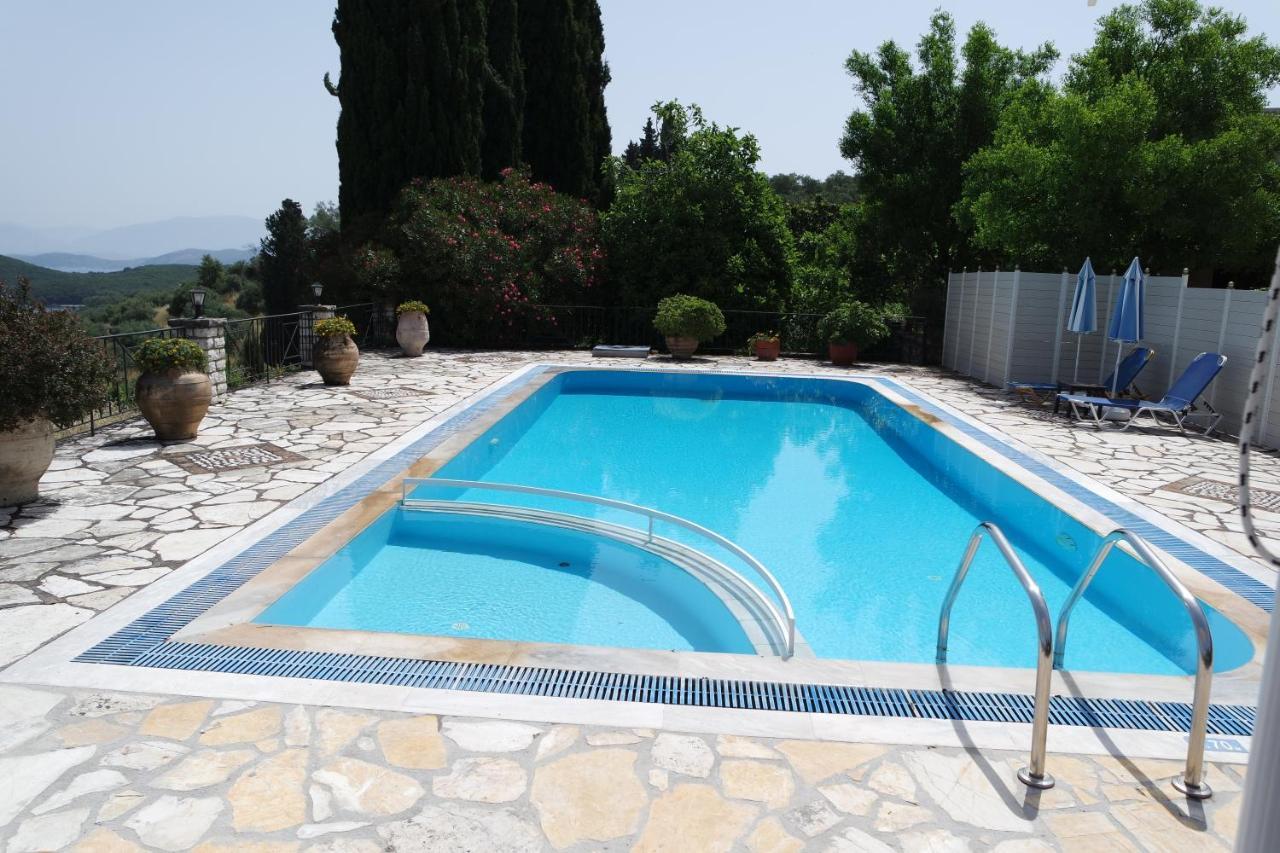 Villa Bacchus Kassiopi Corfu エクステリア 写真