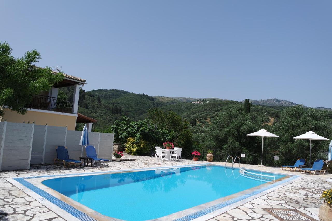 Villa Bacchus Kassiopi Corfu エクステリア 写真
