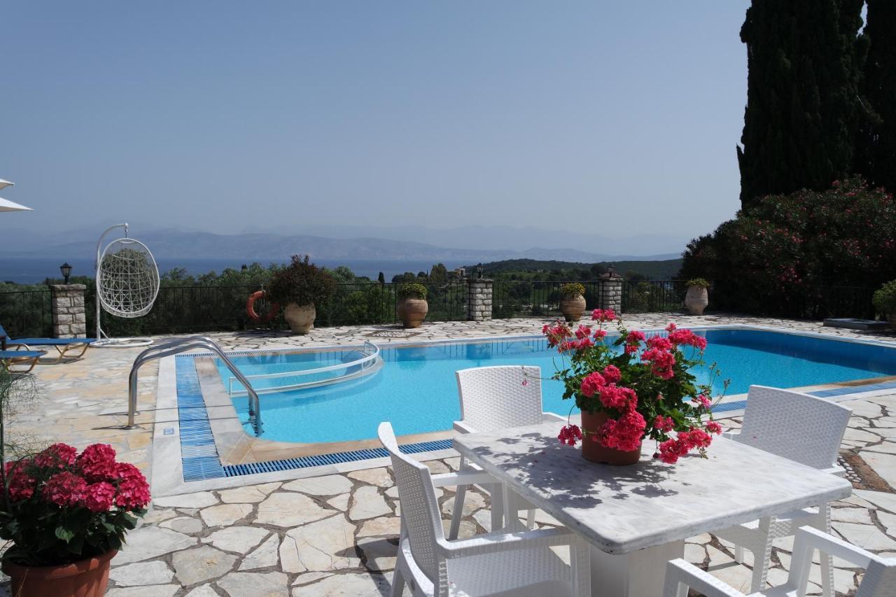 Villa Bacchus Kassiopi Corfu エクステリア 写真